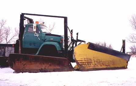 plow1.jpg (12017 bytes)