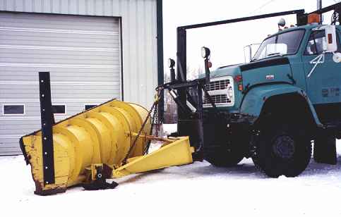 plow2.jpg (16634 bytes)